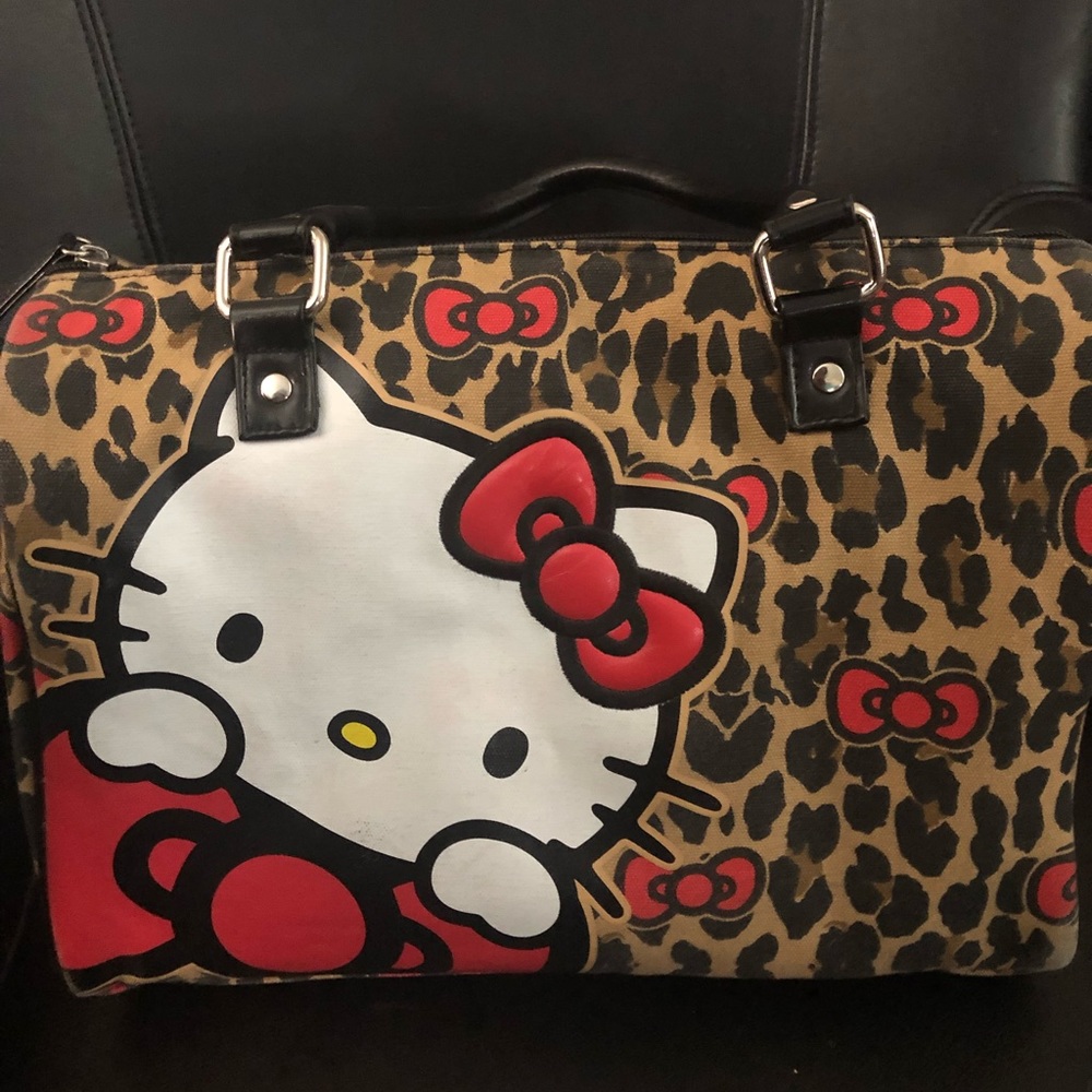 Like new hello kitty loungefly purse